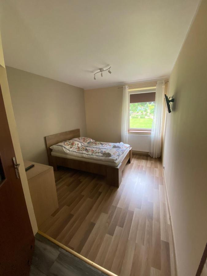 Pokoje Goscinne City Oświęcim Esterno foto